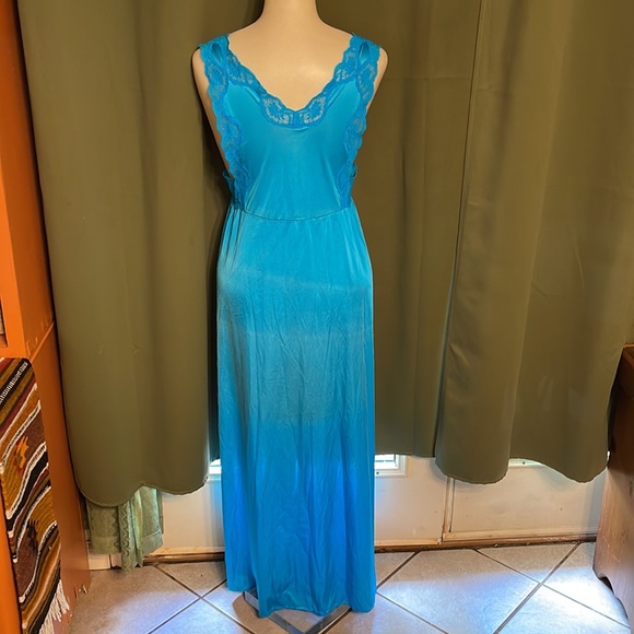 Vintage Intimates & Sleepwear Vintage Shadowline Olga Style